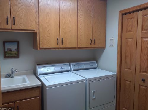 326 Waite Ave, Saint Cloud MN 56301-7338 exterior