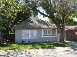 4632 11th Ave, Sacramento, CA 95820-1433