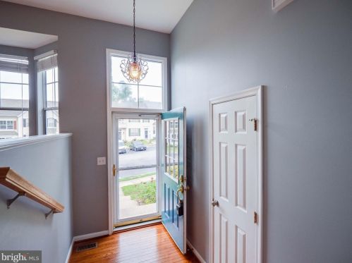 11616 Nellings Pl, Woodbridge VA  22192-7434 exterior