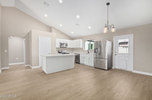 4532 Topeka Dr, Glendale AZ  85308-4460 exterior