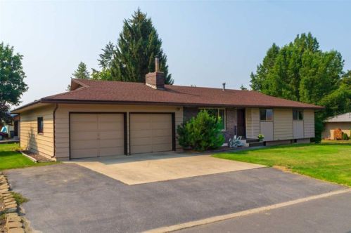 1340 Hawthorne Ave, Colville, WA 99114-9351