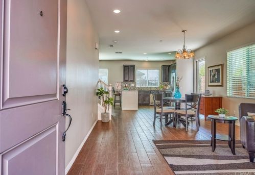 816 Mitchell Way, Upland, CA 91784-4220