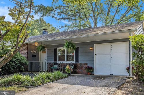 3002 Cottage Ln, Norristown, PA 19401-1308