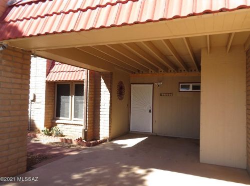 1005 Irene St, Sunizona, AZ 85625-4066