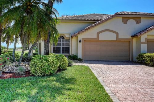 7083 Ashford Ln, Boynton Beach, FL 33472-2935