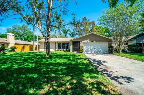 1163 Ridgecrest Ct, Palm Harbor FL  34683-2732 exterior