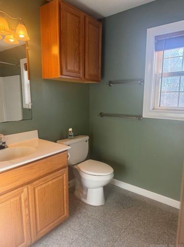 58 Johnson Cove Rd, Norwich CT  06351-1022 exterior