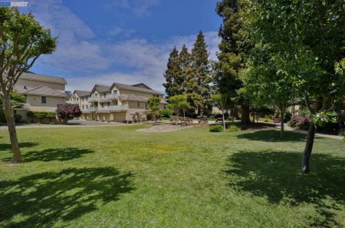 3074 Fostoria Cir, Danville CA  94526-5563 exterior