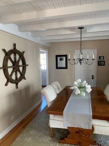 9 Grant St, Milford CT 06460-5311 exterior