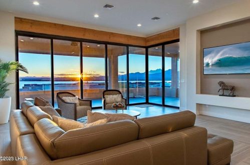 1650 Sailing Hawk Dr, Lake Havasu City, AZ 86404-5945