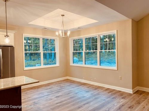 19 Masters Ln, Hazle Township PA  18202-9167 exterior