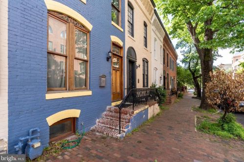 1031 30th St, Washington, DC 20019-1168