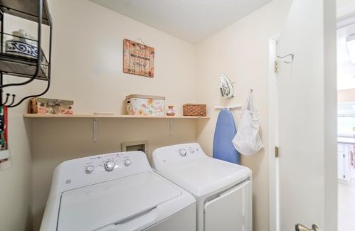 1947 Birchwood Loop, Lakeland FL  33811-2927 exterior