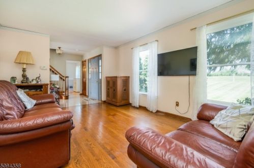 115 Johanna Farms Rd, East Amwell Township NJ  08551-2009 exterior