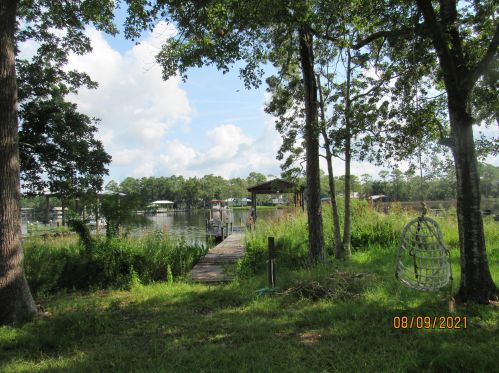 912 Bay Grove Rd, Freeport FL  32439-4811 exterior