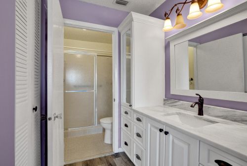 7 Farnworth Dr, Boynton Beach FL  33426-8121 exterior