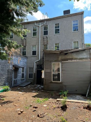 86-05 95th Ave, Jamaica, NY 11416-1344