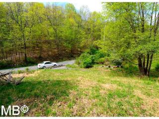 68 Pickles Rd, Bloomingburg, NY 12721-5116