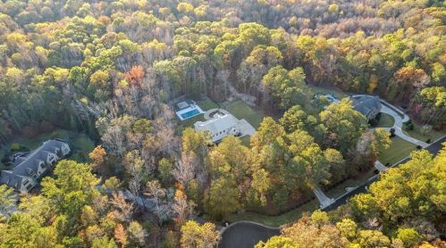 215 Diamond Pt, Fayetteville GA  30215-5149 exterior