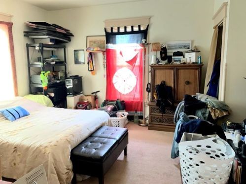 503 New Castle St, Zelienople PA  16063-2027 exterior