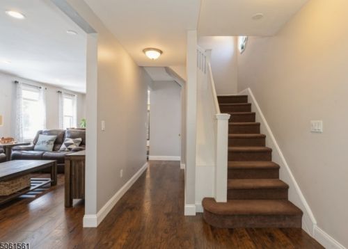 55 Charles St, Roselle Park NJ  07204-2258 exterior