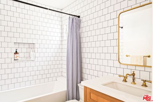 12212 Hillslope St, North Hollywood CA  91604-3603 exterior