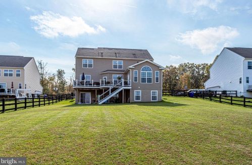 13495 Eagles Rest Dr, Leesburg VA 20176-5035 exterior