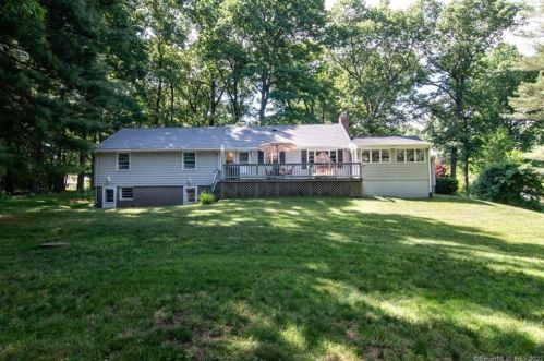 136 Karen Lee Rd, Glastonbury, CT 06033-3083