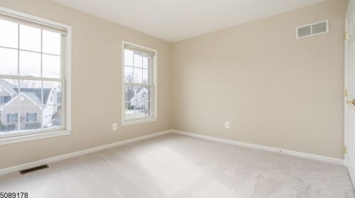 31 Vail Ln, Flemington NJ  08822-3453 exterior