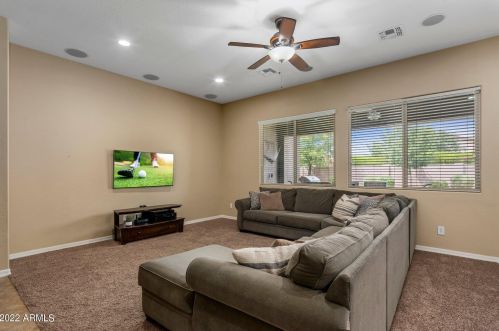 2588 Orleans Dr, Gilbert AZ 85298-2337 exterior