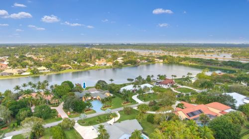 8813 Wendy Ln, West Palm Beach FL  33411-6522 exterior