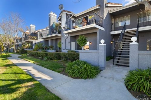 746 San Bernardino Rd, Covina, CA 91722-3620