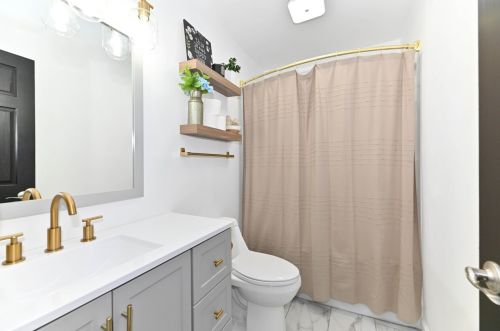 6635 125th Pl, Kenosha WI  53158-3660 exterior