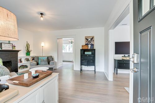 24 William St, Metuchen NJ  08840-1822 exterior