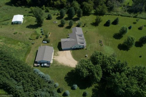 1748 30th Ave, Hammond WI  54015-5215 exterior