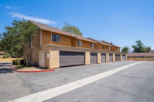 1460 Kendall Dr, San Bernardino CA  92407-2831 exterior