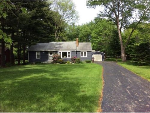 219 Crescent Dr, Hermitage, PA 16148-1741