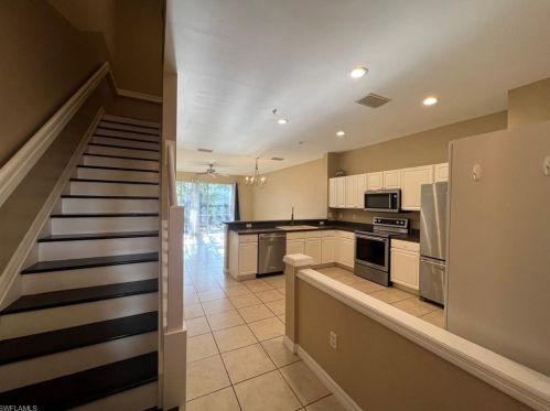 15817 Marcello Cir, Naples, FL 34110-2833