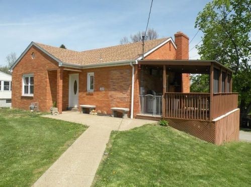 1814 Roosevelt Rd, Sewickley, PA 15143-9532