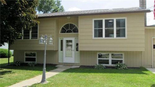 4 11th St, Canisteo, NY 14823-1308