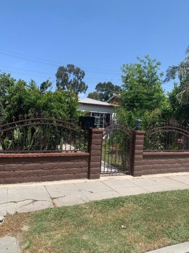 5147 Los Flores Blvd, Lynwood, CA 90262-3010