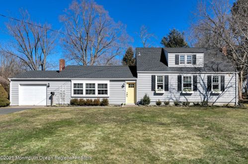4 Marvin Rd, Middletown, NJ 07748-2814