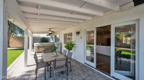 5213 Fellars Dr, Scottsdale AZ  85254-1138 exterior