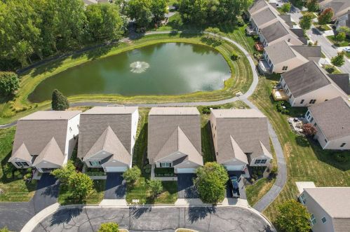 2929 Crabapple Pl, Darbydale, OH 43123-8261