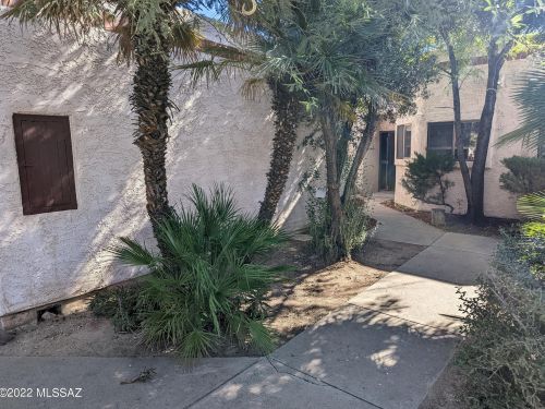 3040 Weymouth St, Tucson, AZ 85716-1248