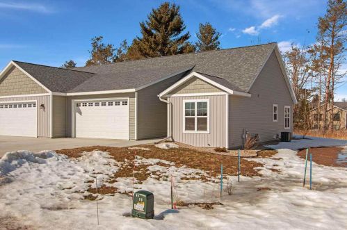 230 Washington St, Amherst, WI 54406