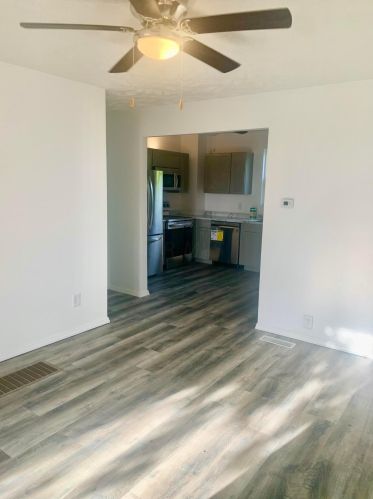 116 Maple Hts, New Lexington, OH 43764-1423