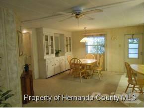 8463 Central Ave, Brooksville, FL 34613-5020