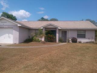 3332 Kilbee St, Mims, FL 32754-5592