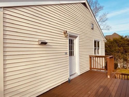 123 Forest St, New Canaan CT  06840-4708 exterior